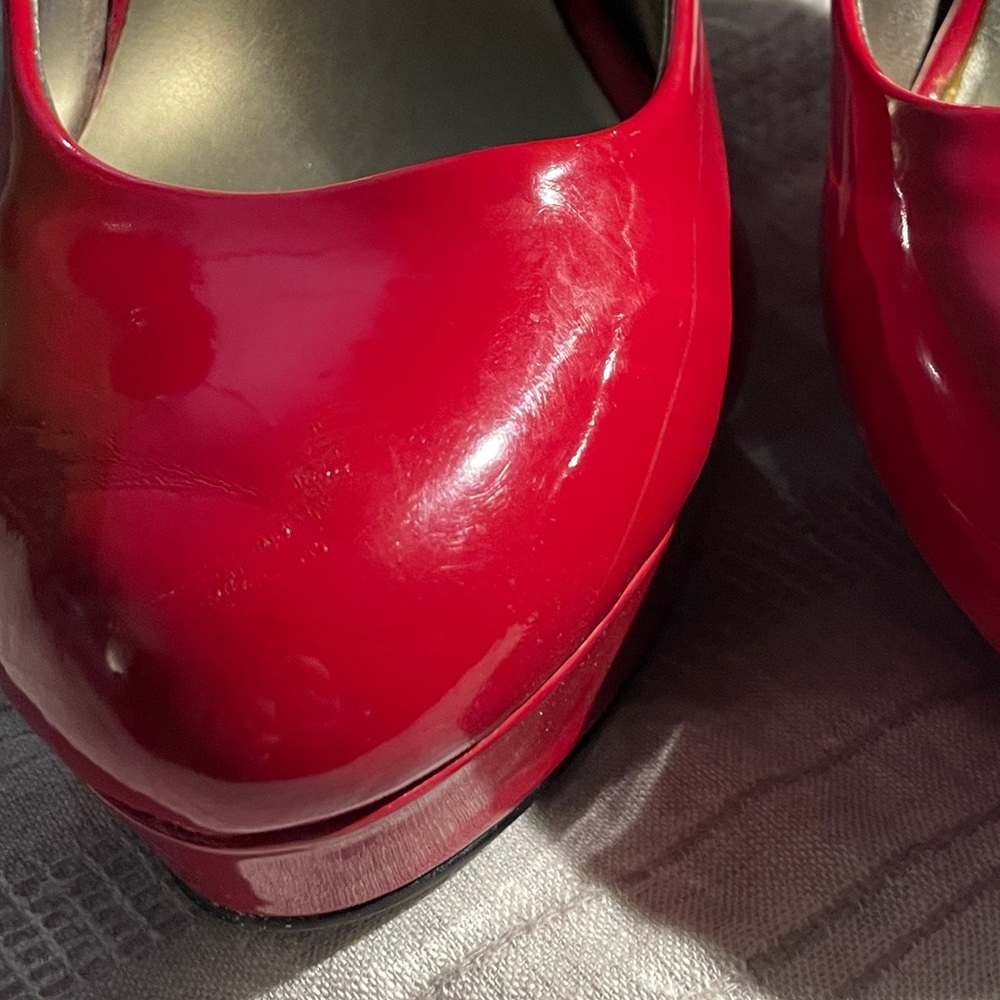G by Guess Glossy Red Winna Heels - Picture 5 of 7